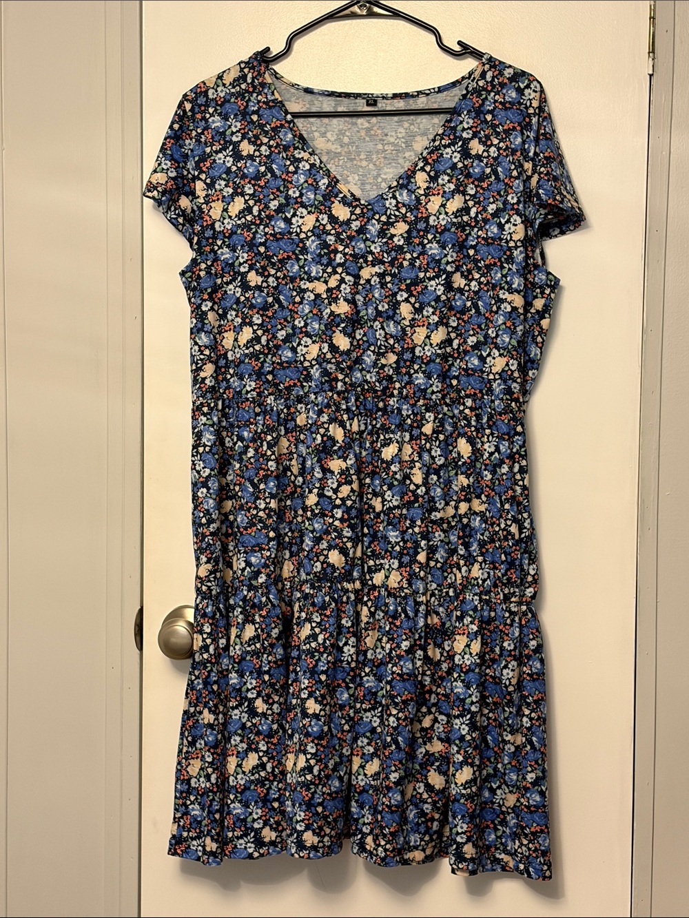 Floral V-Neck Tiered Women's Dress in Navy Blue